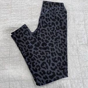 NWOT Balance Athletica / Vitality Ascend Pant King Cheetah Midnight Medium